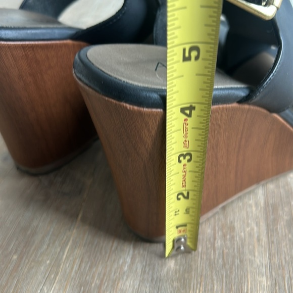 American Eagle Open Toe Faux Wood Wedge Buckle Platform Sandals Black Size 9.5 - Picture 5 of 16